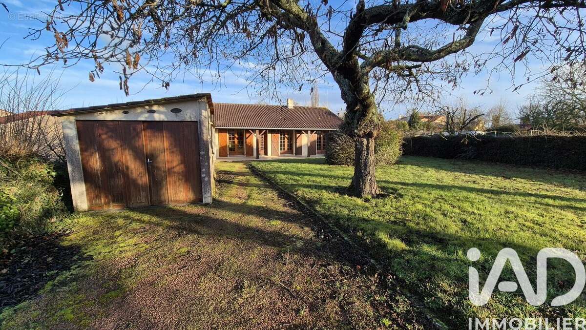 Photo 2 - Maison à LA TESSOUALLE