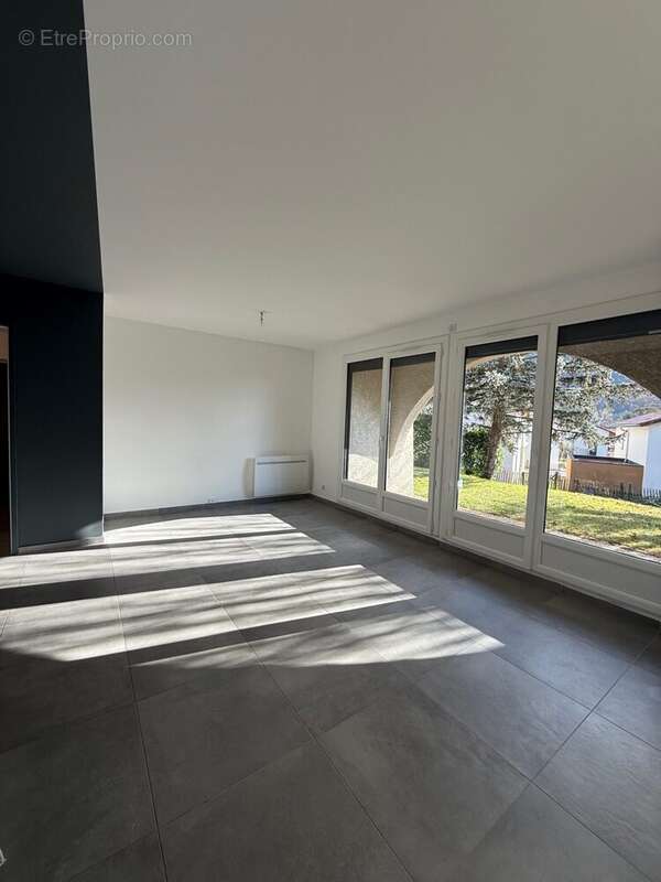 Appartement à JARRIE