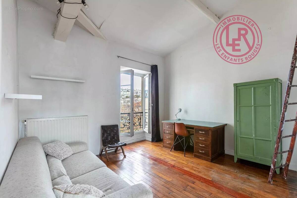 Appartement à PARIS-11E