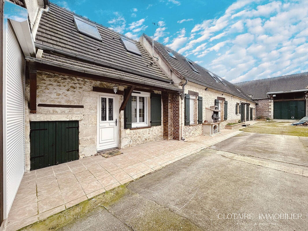 Maison à GRANDFRESNOY