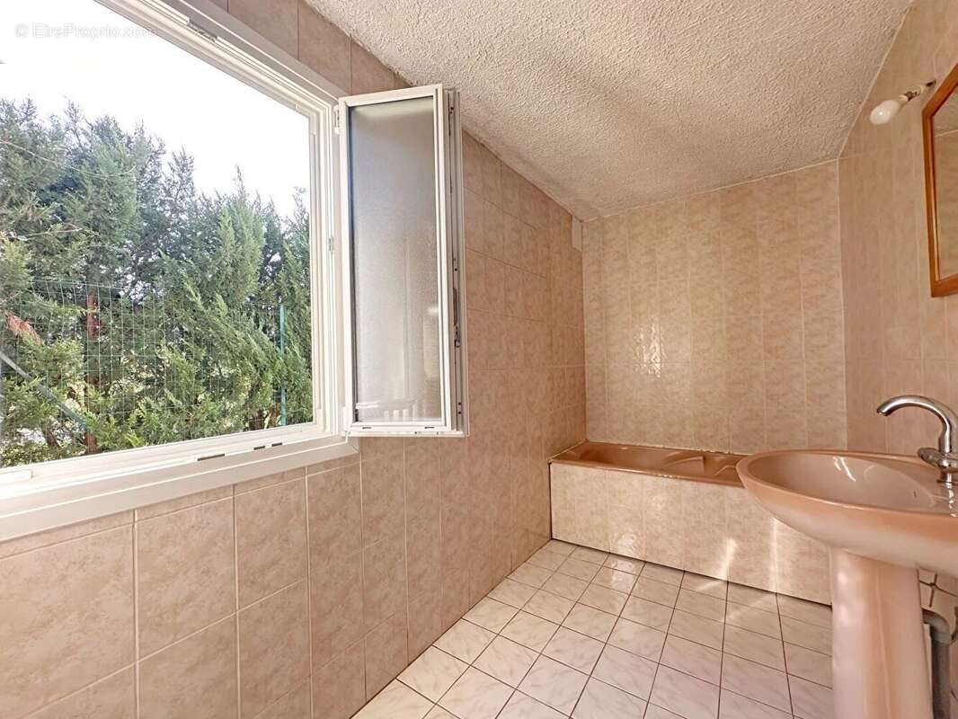 Maison à MONTMORENCY