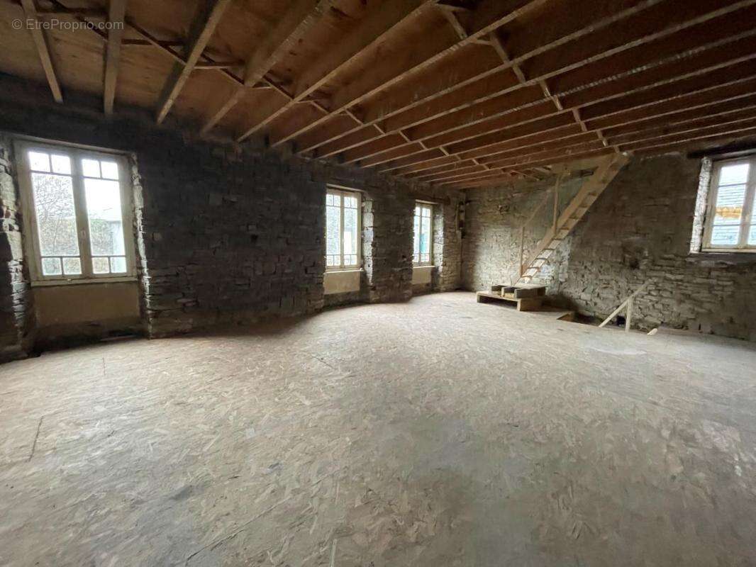 Maison à DOL-DE-BRETAGNE
