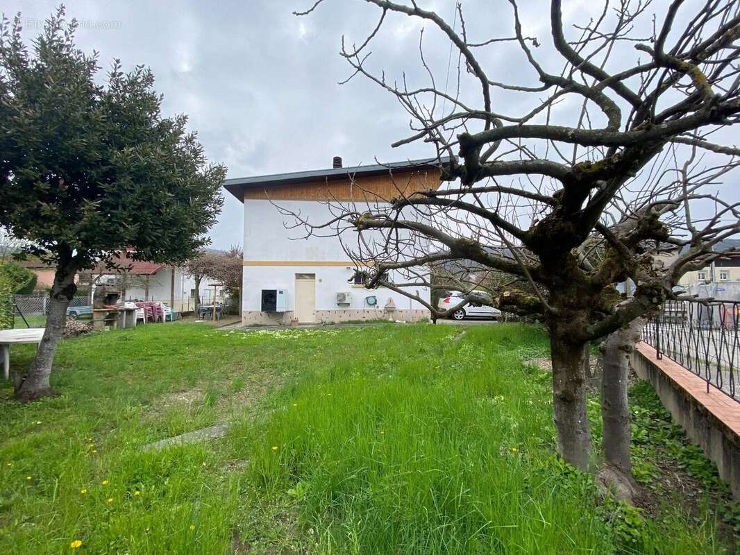 Maison à ECHIROLLES