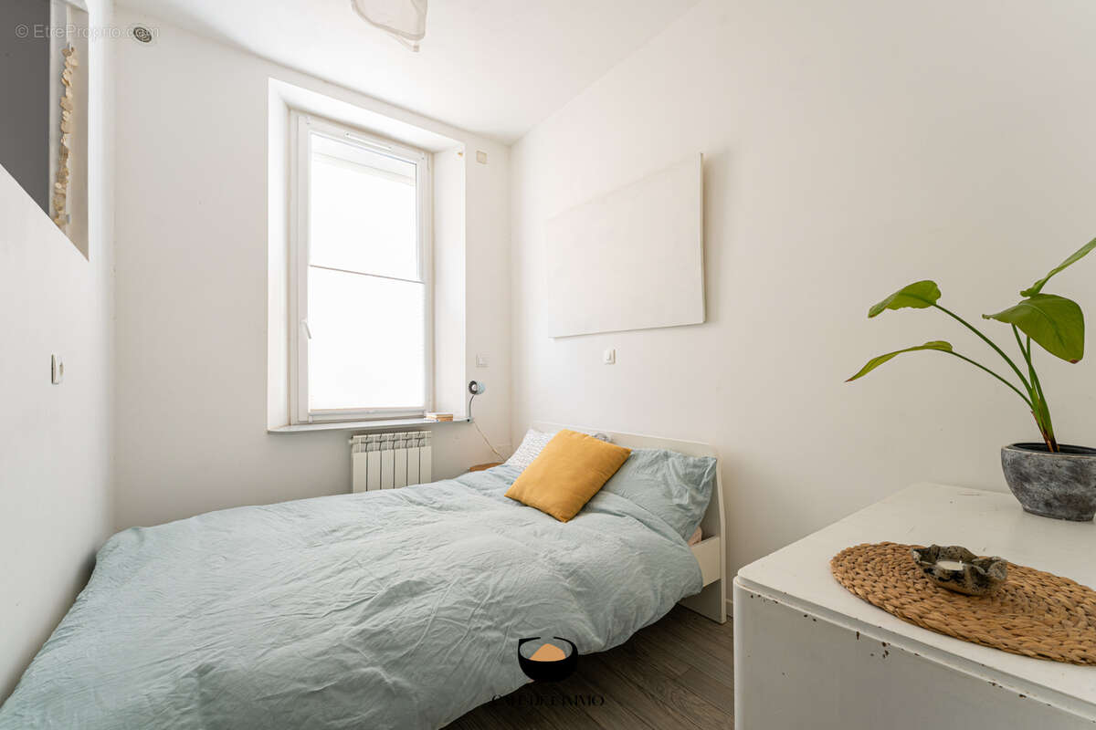 Appartement à MARSEILLE-6E