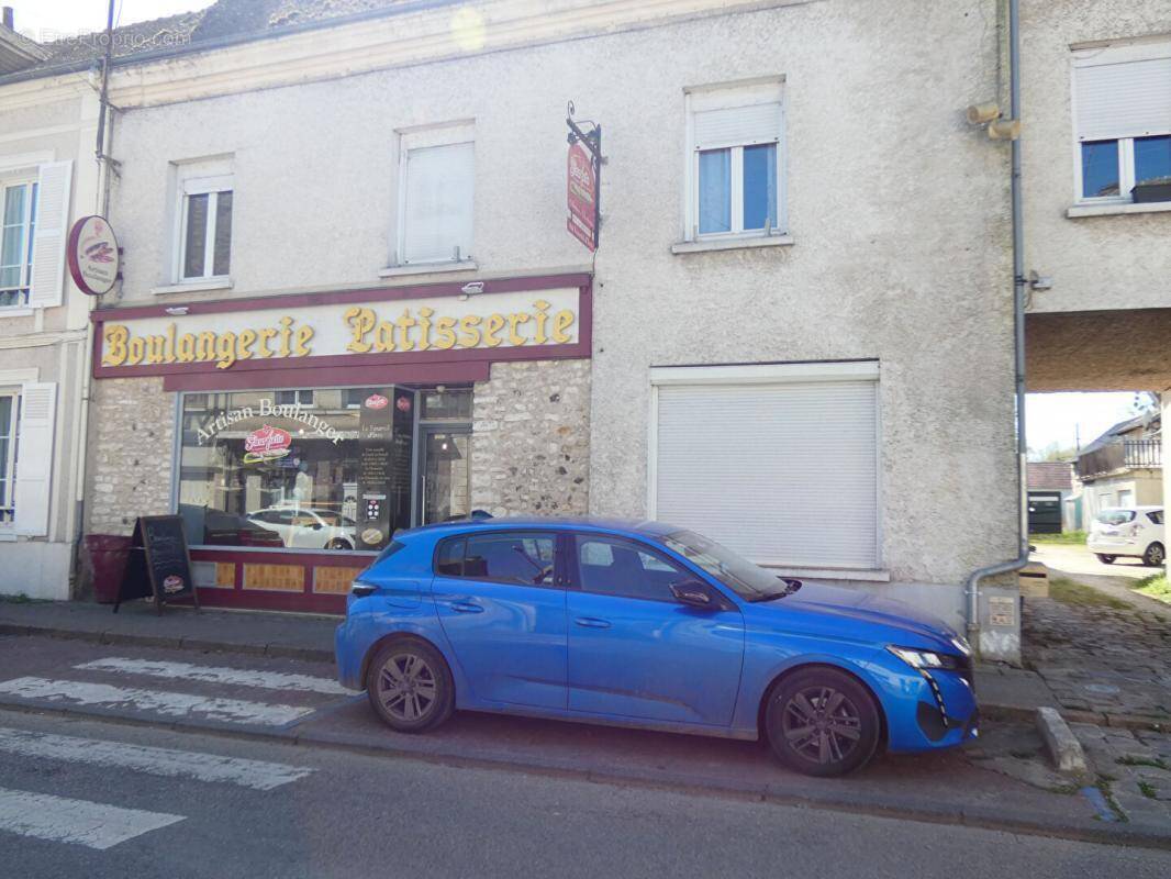 Appartement à IVRY-LA-BATAILLE