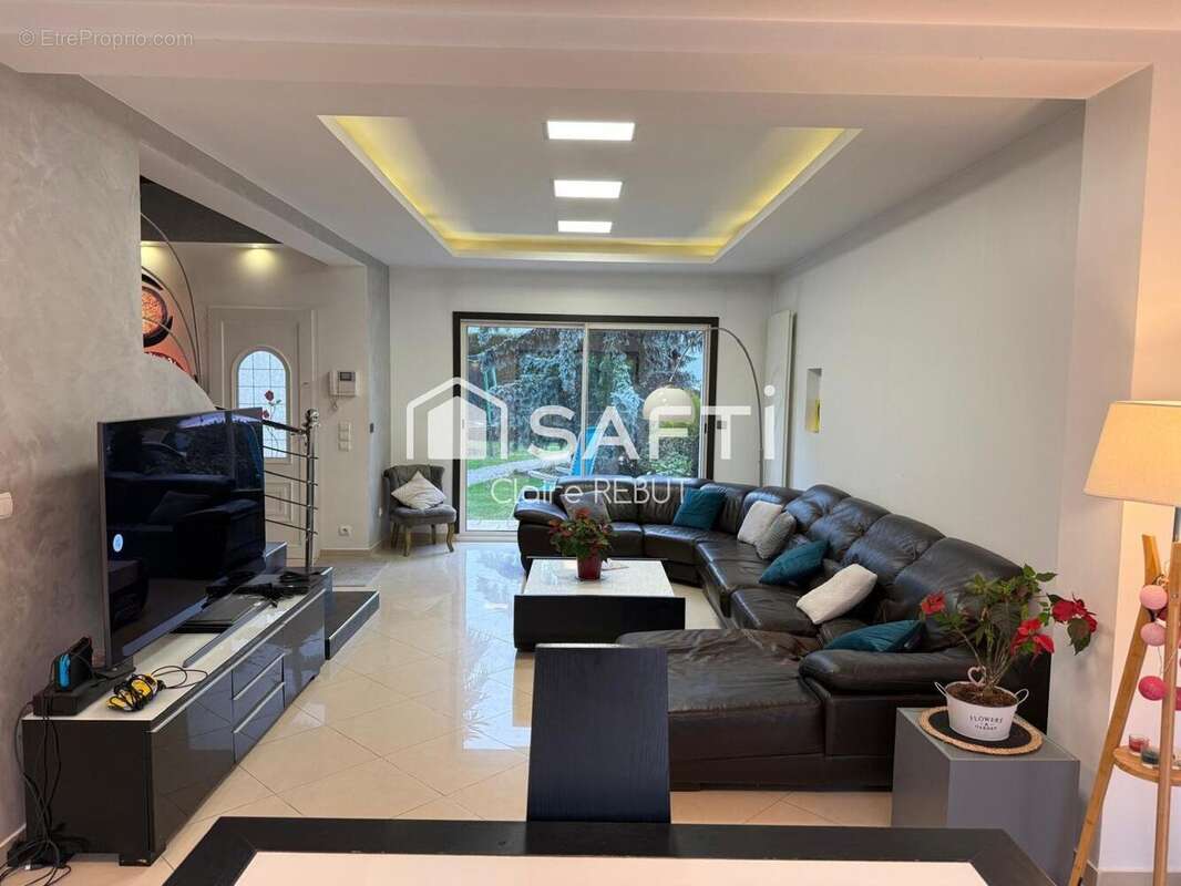 Photo 4 - Maison à VAUJOURS