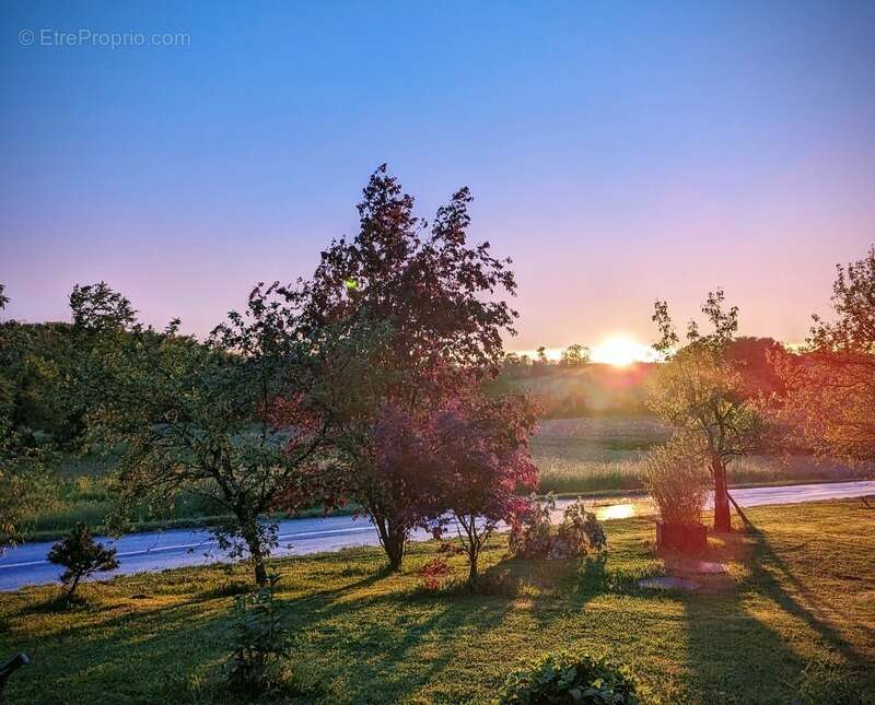 Maison à LONS-LE-SAUNIER
