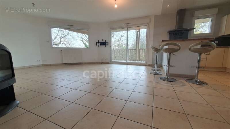 Maison à SAINT-LOUP-SUR-SEMOUSE