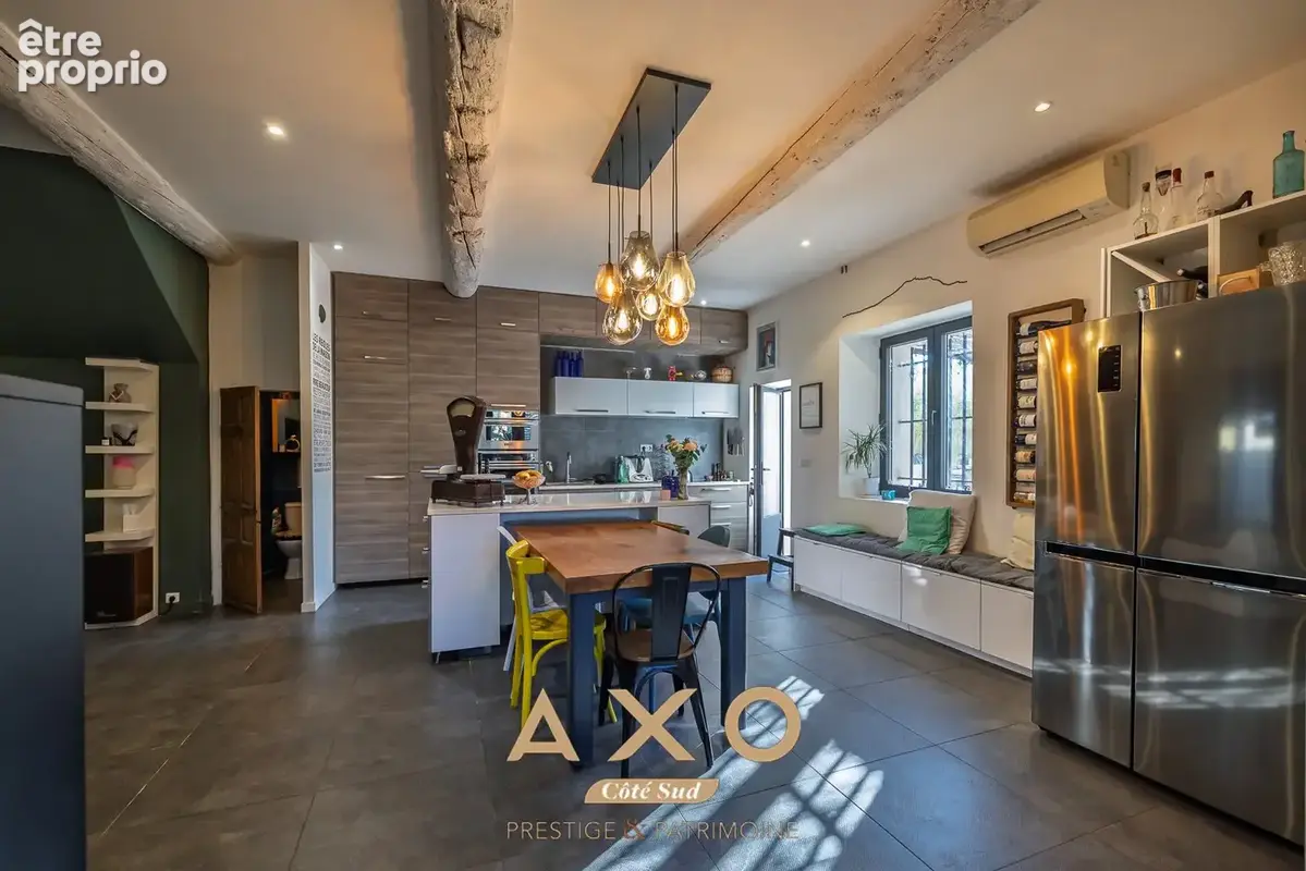 Eguilles - bastide xix eme- 250m² - parc 7 500m² - piscine - vue sainte victoire et village d'eguilles -  1 290 000 - photo 6