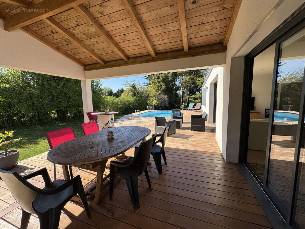 Maison 139 m² à Chaillevette  - photo 3