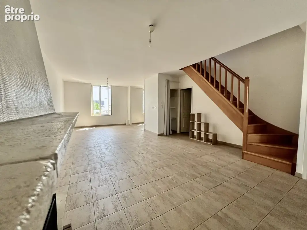 Appartement 6 pièces 115 m² à vendre à Orleans (45000) - photo 2