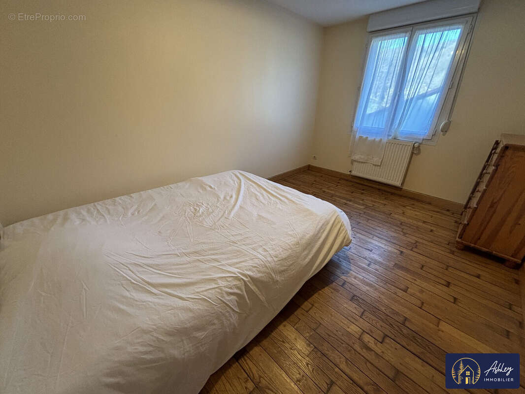 Maison 4 pièces CHAMPS SUR TARENTAIN - Maison à CHAMPS-SUR-TARENTAINE-MARCHAL