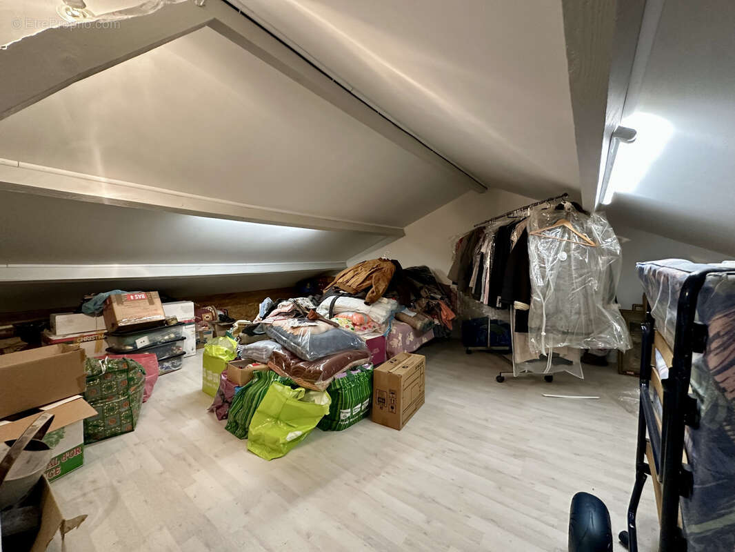 Maison à CUGES-LES-PINS