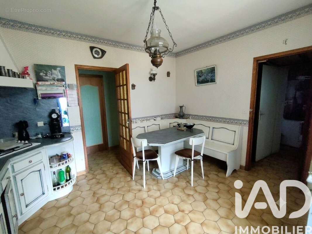 Maison 151 m² à Thorigne-Sur-Due  - photo 6