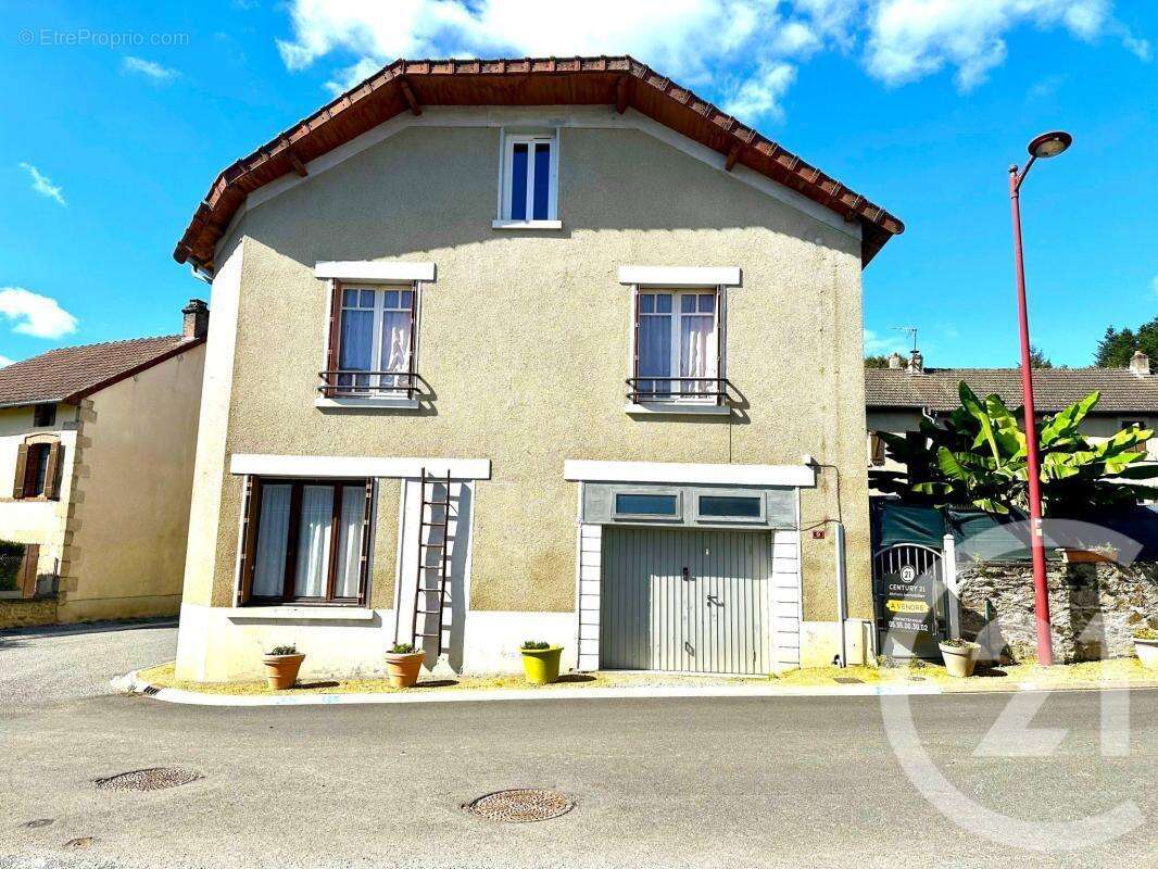 Maison à LES BILLANGES