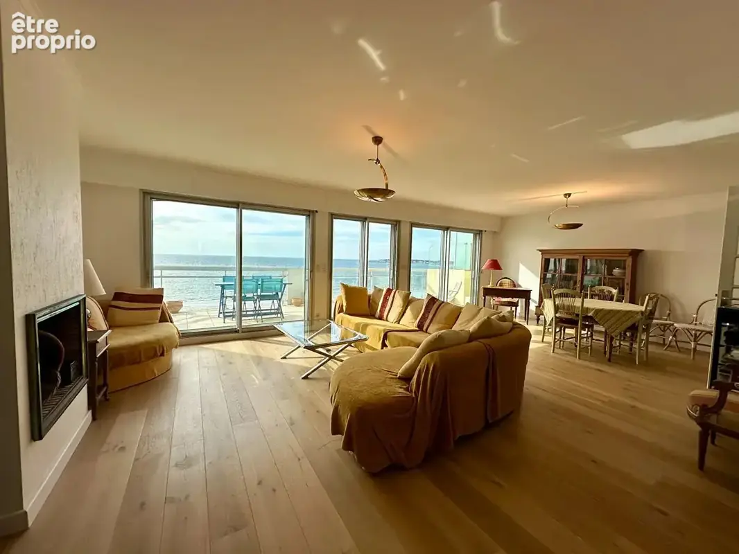 La baule, face mer t4 en 7ème et dernier etage - photo 2