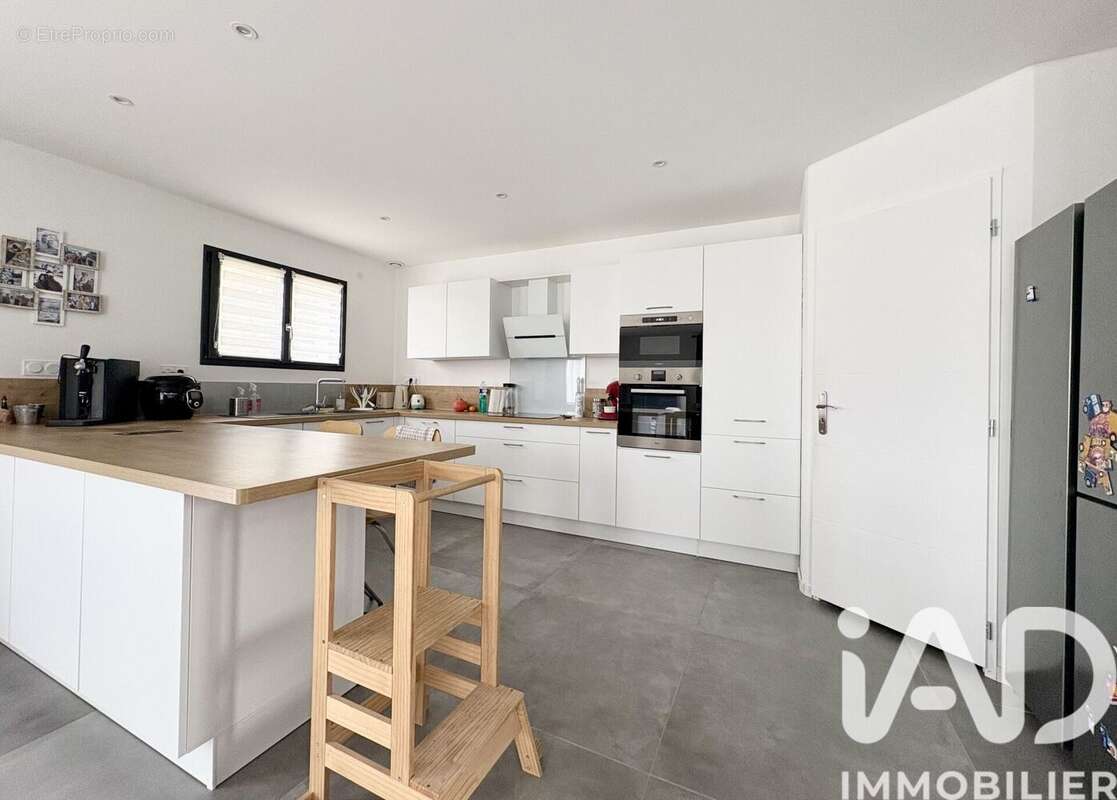 Photo 3 - Maison à BUCHERES