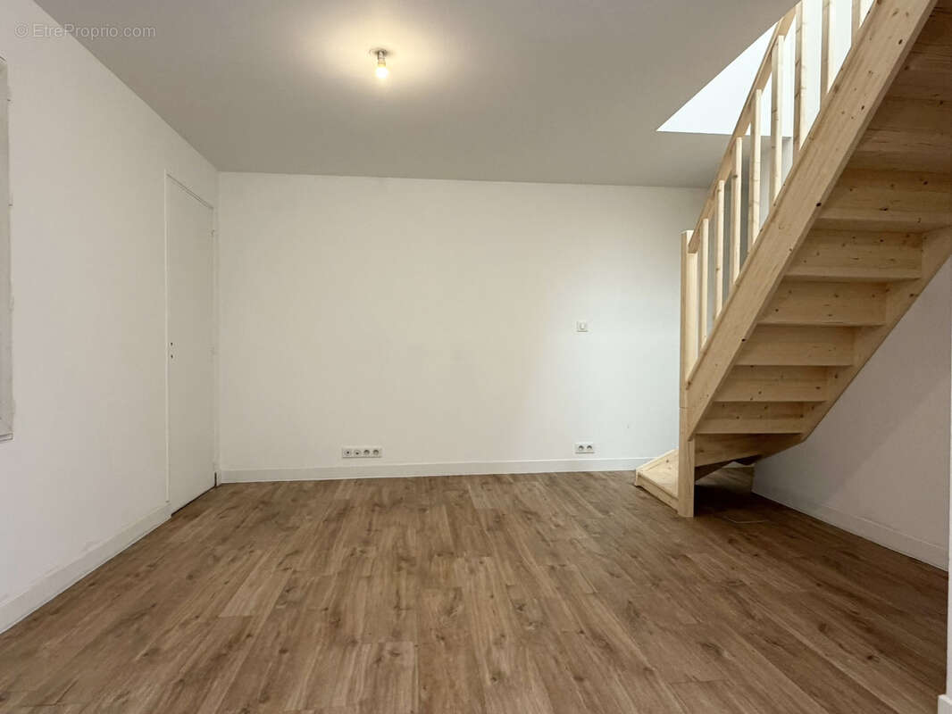 Appartement à LE RHEU