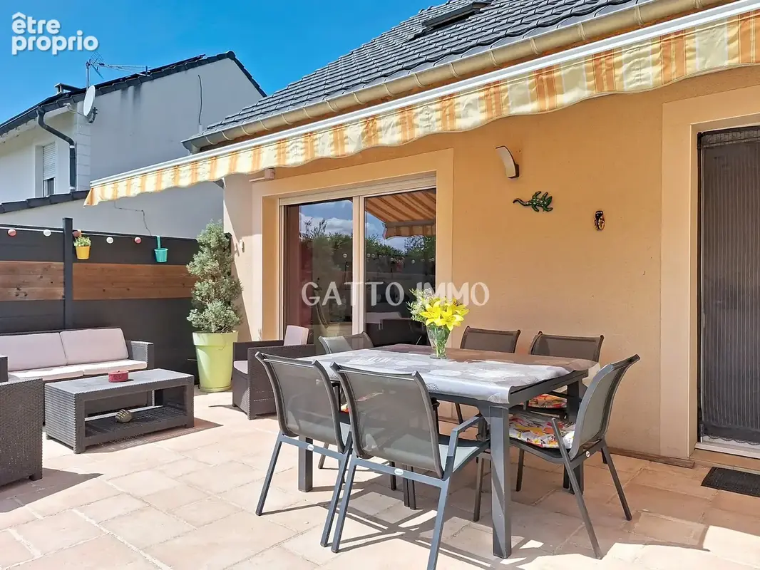 Maison de 140 m2 avec piscine sur 9 ares de terrain - photo 4