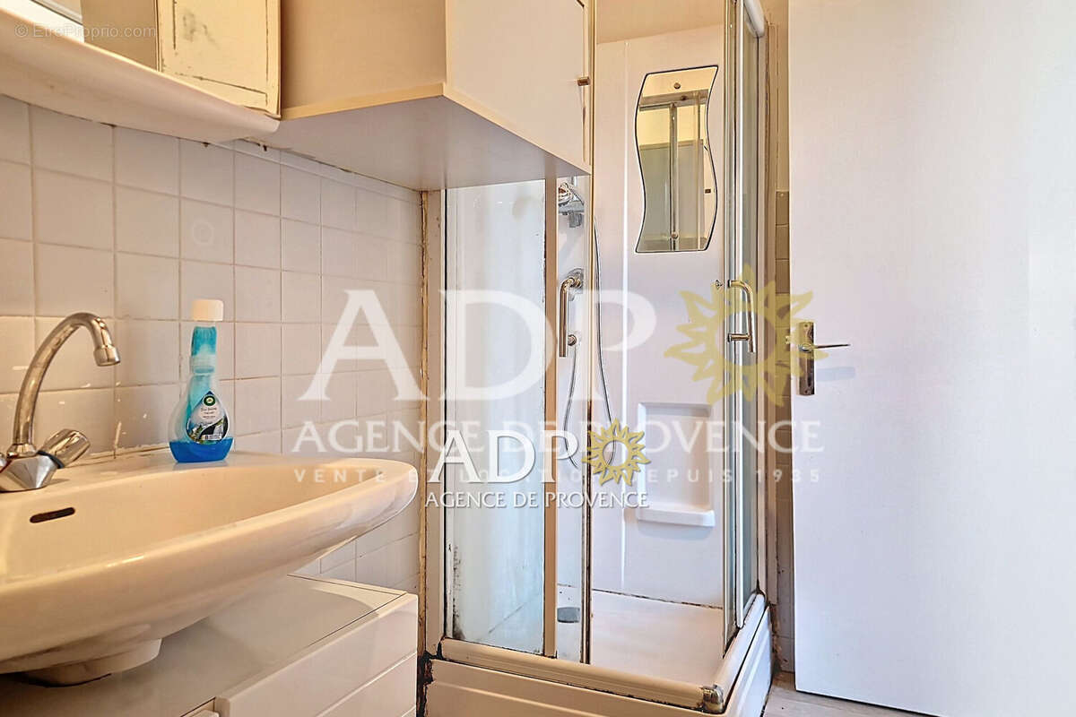 Appartement à AURIBEAU-SUR-SIAGNE