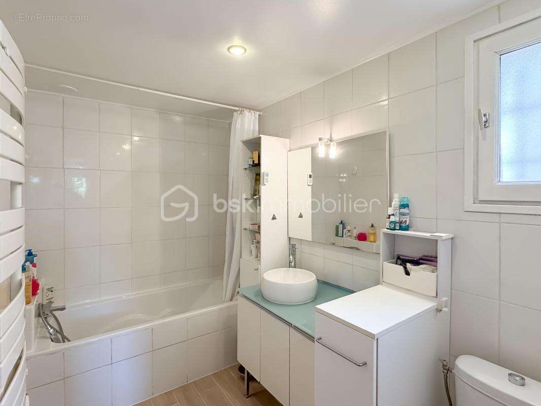 Maison à OZOIR-LA-FERRIERE