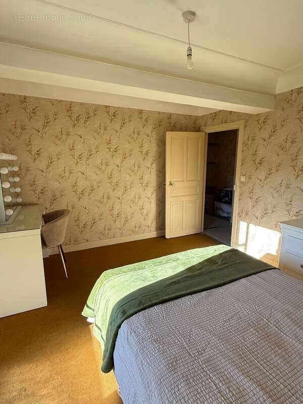 Maison à BUSSIERE-DUNOISE