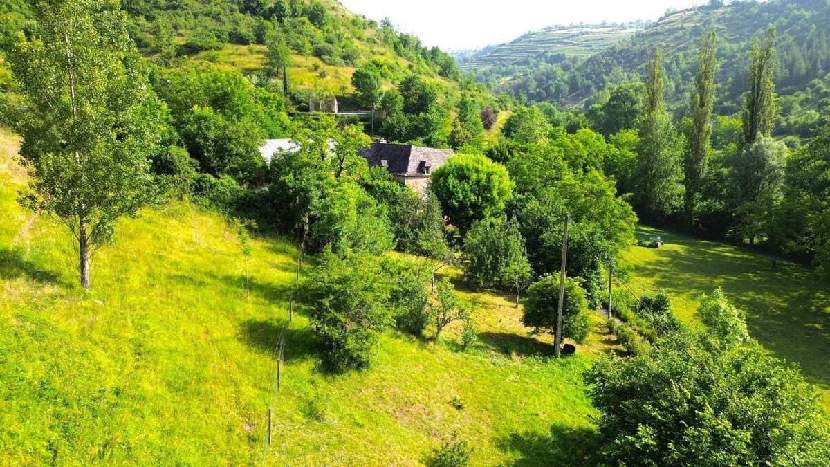 Maison à MARCILLAC-VALLON