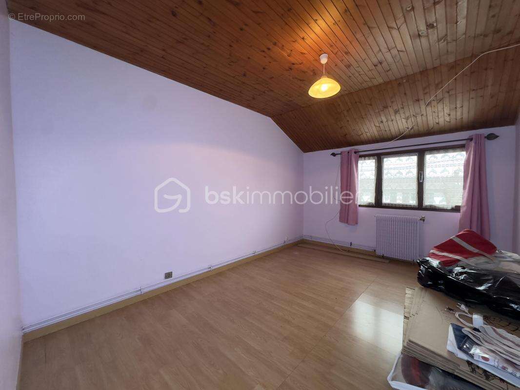 Maison à TREMBLAY-EN-FRANCE