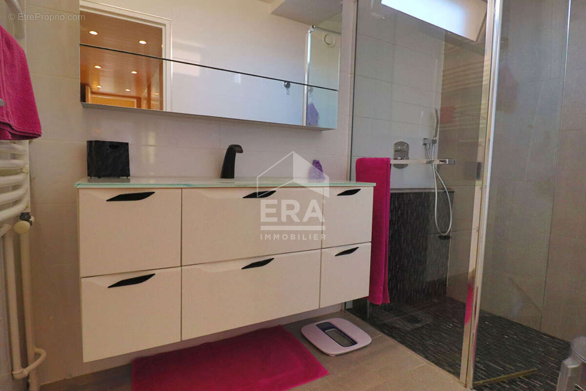 Appartement à MARSEILLE-10E