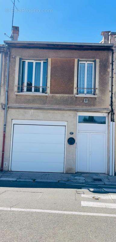 Maison à ROMANS-SUR-ISERE