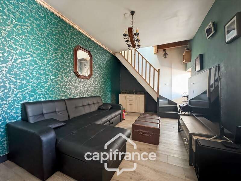 Maison à OUROUX-SUR-SAONE