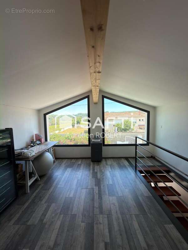 Maison 130 m² à Luzinay  - photo 7