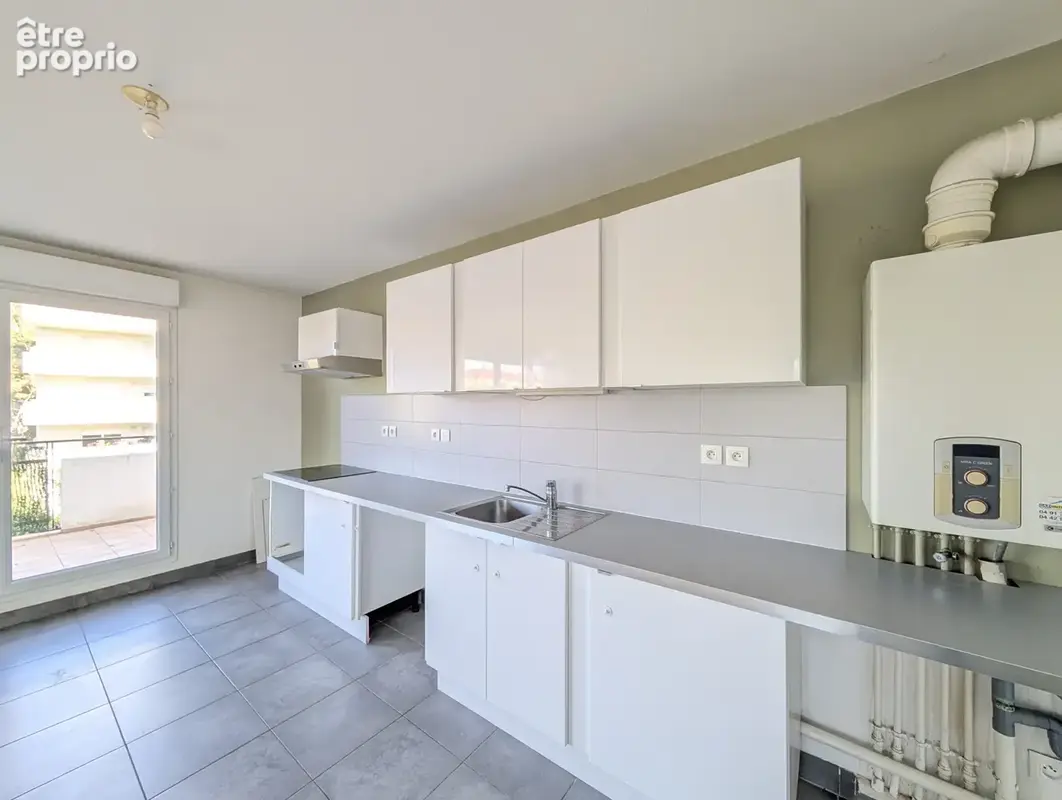 La Croix Rouge - Résidence sécurisée - T3 65 m2 - Terrasse 28 m2 - Box + Parking - photo 5