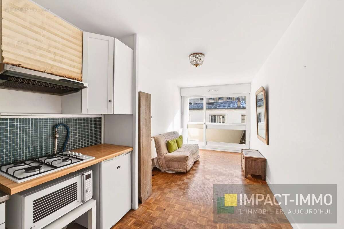 Appartement à PARIS-18E