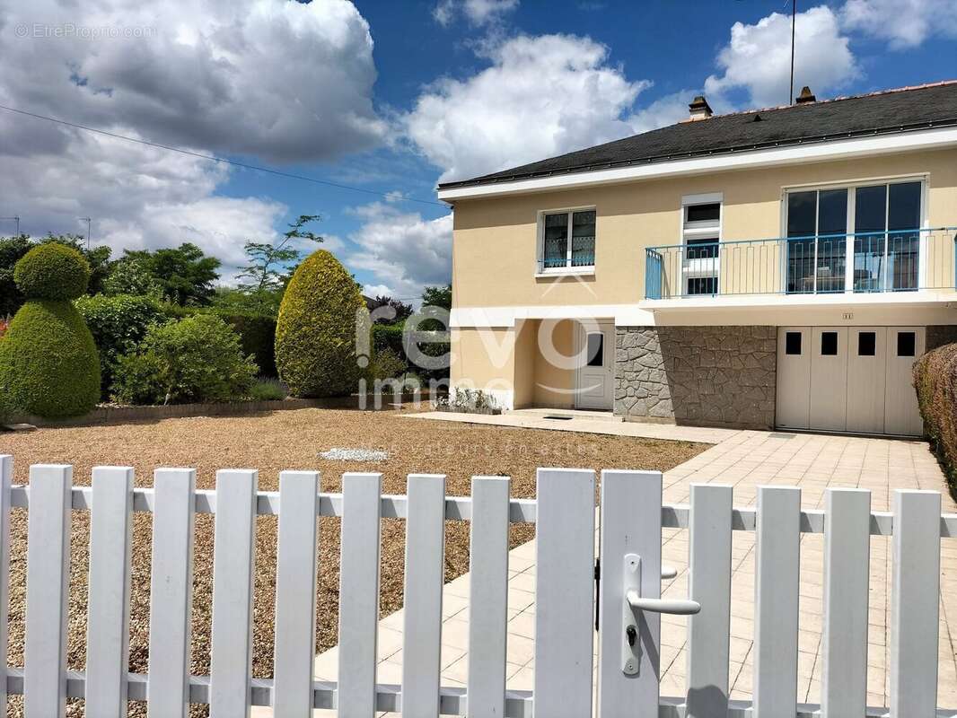 Maison à SAINTE-GEMMES-SUR-LOIRE