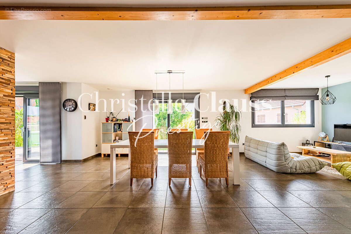 Maison à NIEDERHERGHEIM