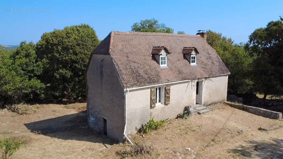 Maison en pierre à rénover sur 4,8 hectares - photo 15