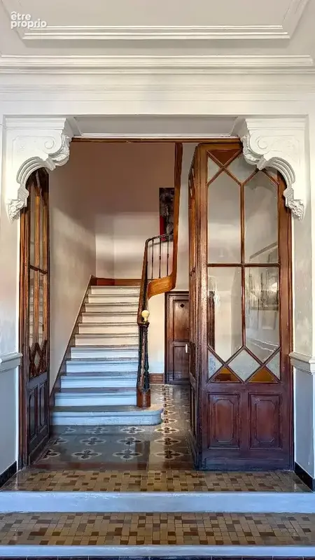 Appartement de 215 m2 sur quai dans un immeuble bourgeois de 1890 en parfait état de conservation. - photo 9