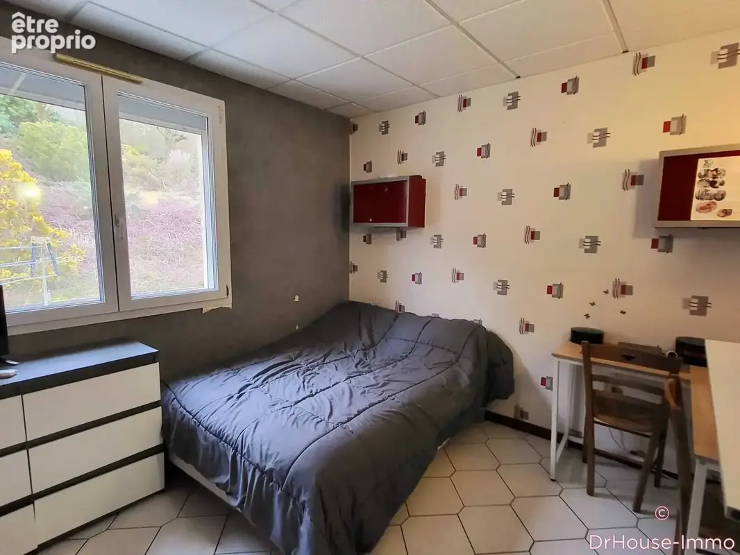 Maison 6 pièces 88 m² à vendre à Polignac (43000) - photo 17