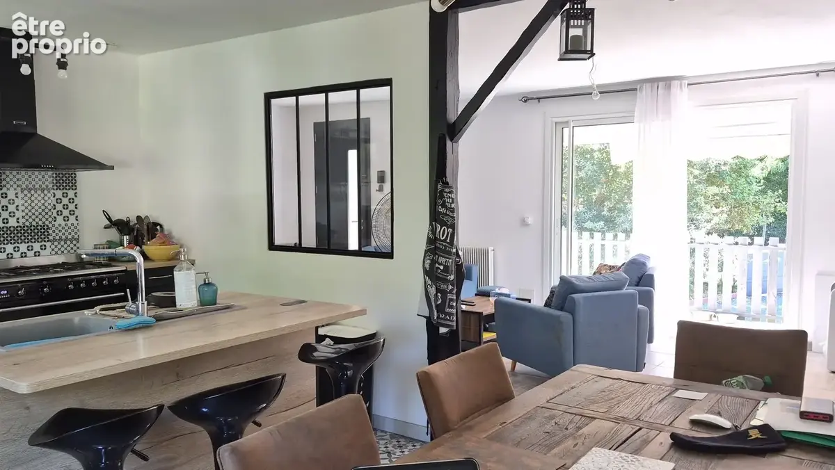 Maison 6 pièces 168 m² à vendre à Saint-Georges-Des-Coteaux (17810) - photo 2
