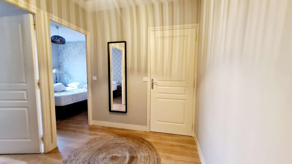 Appartement à PONT-L&#039;EVEQUE