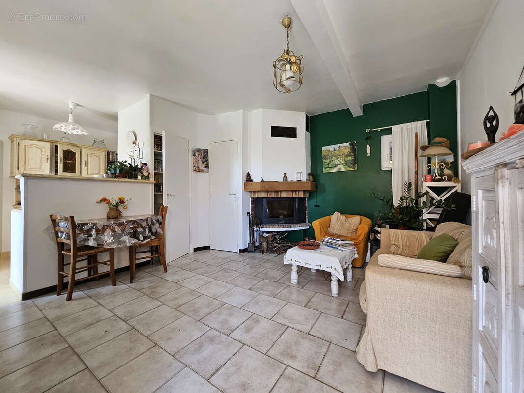 Appartement à CANTARON