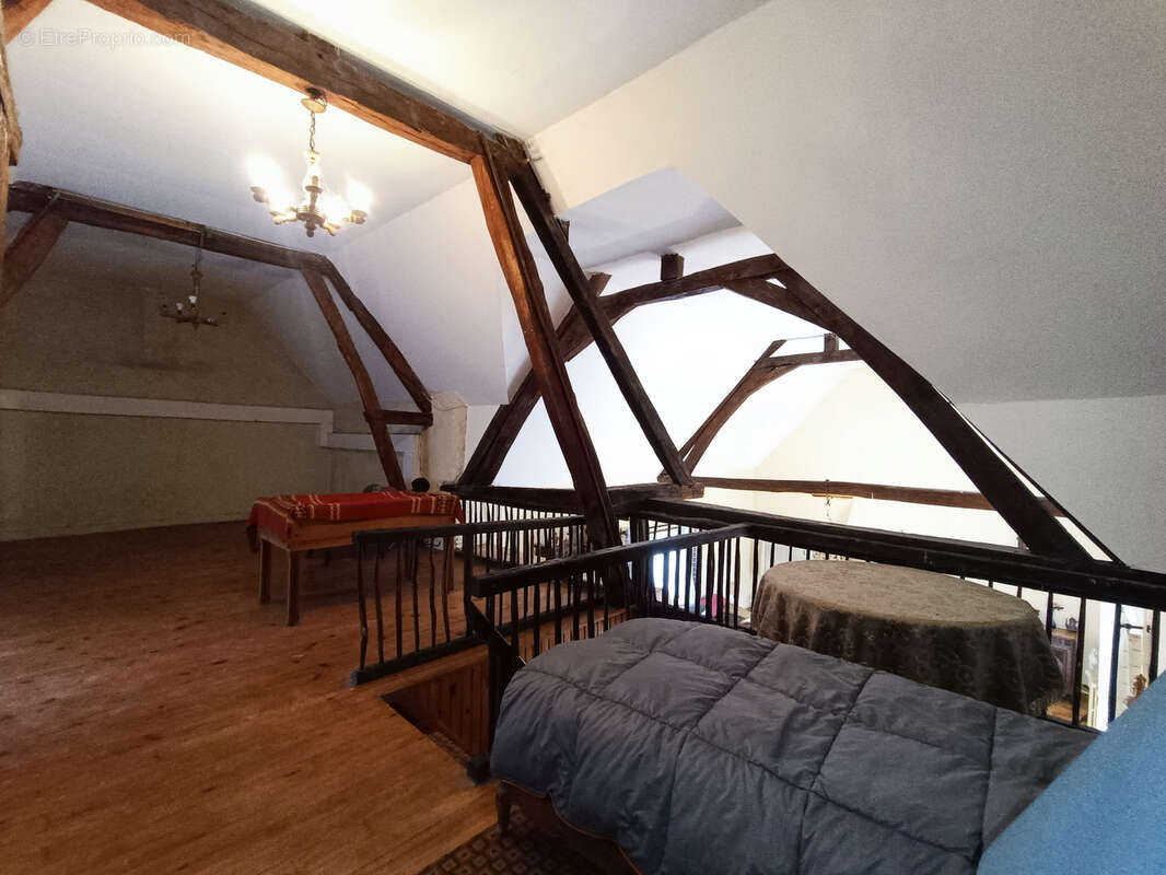 Maison à SANCERGUES
