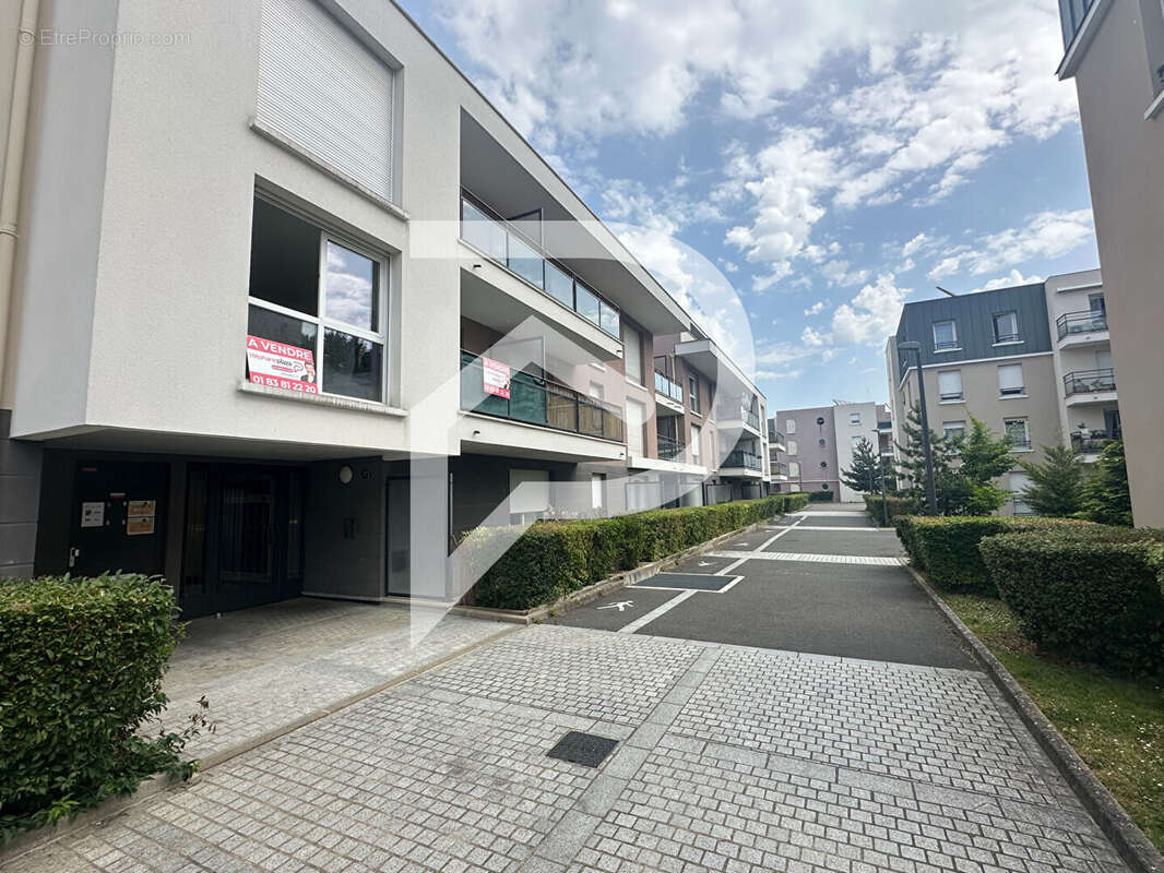 Appartement à MENNECY