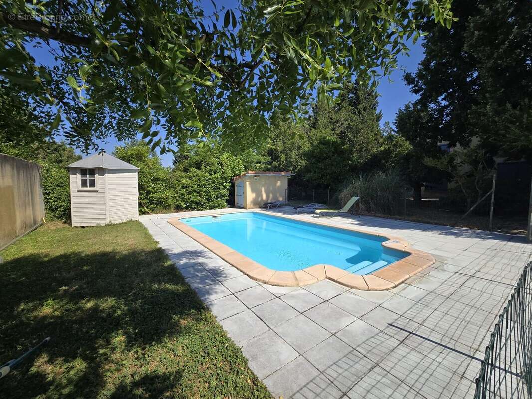 Maison à SORGUES