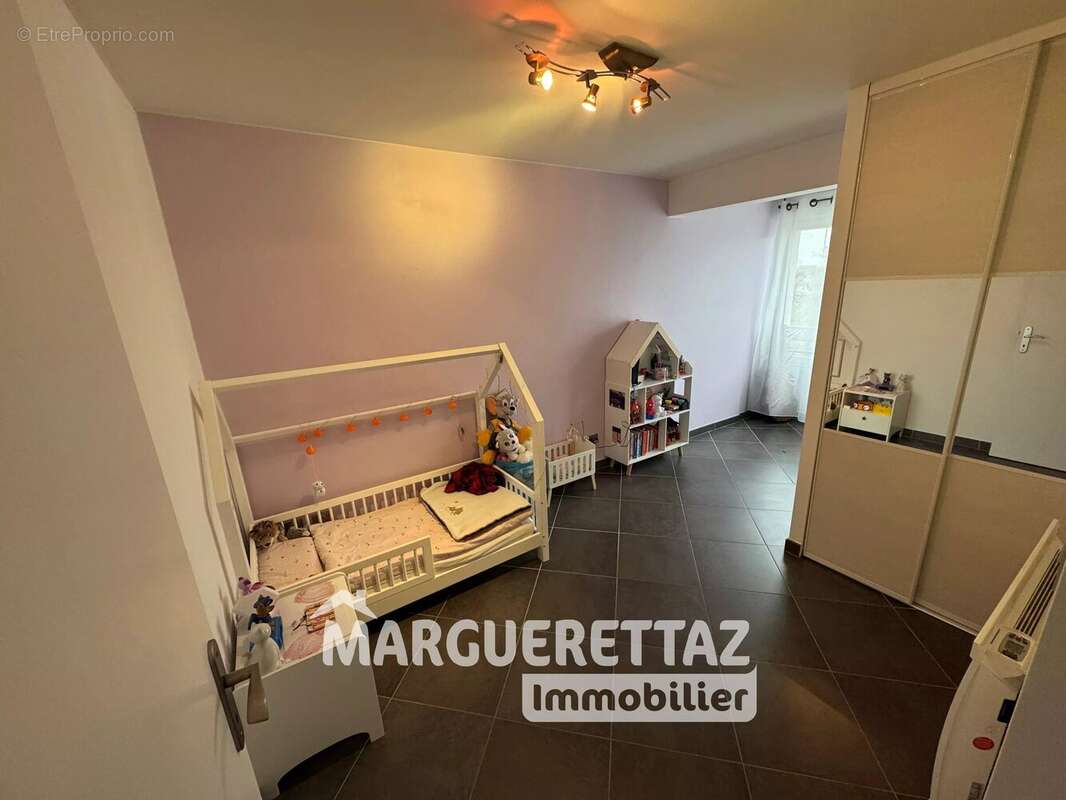 Appartement à SAINT-PIERRE-EN-FAUCIGNY
