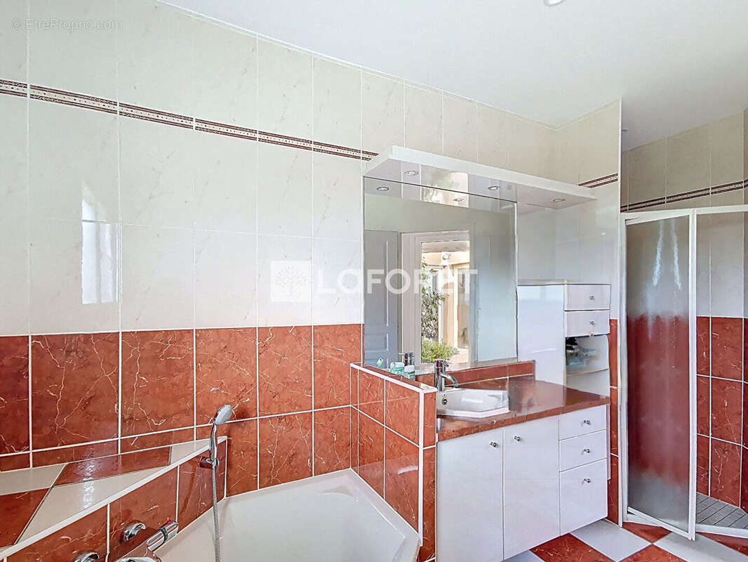 Maison à SAINTE-EUPHEMIE