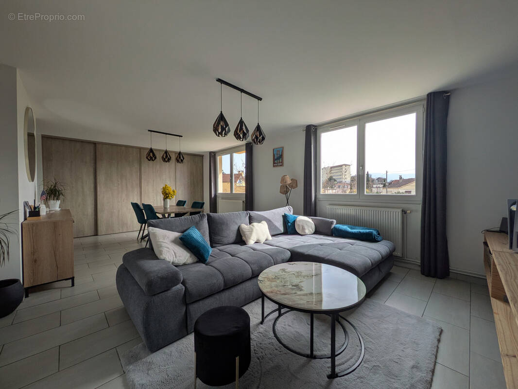 Appartement à ROMANS-SUR-ISERE