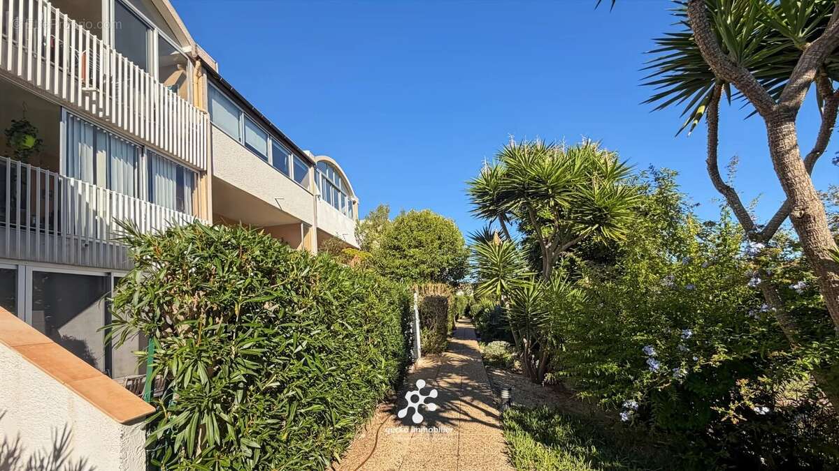 Appartement à SAINT-LAURENT-DU-VAR