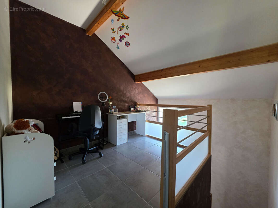 Maison à SAINT-GENIX-SUR-GUIERS
